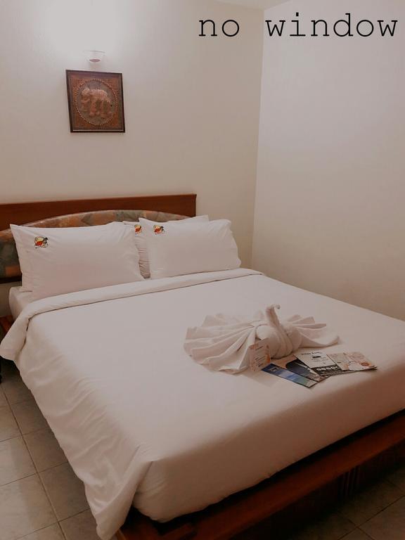 נחון סי טמארט Muang Khon Guest House מראה חיצוני תמונה