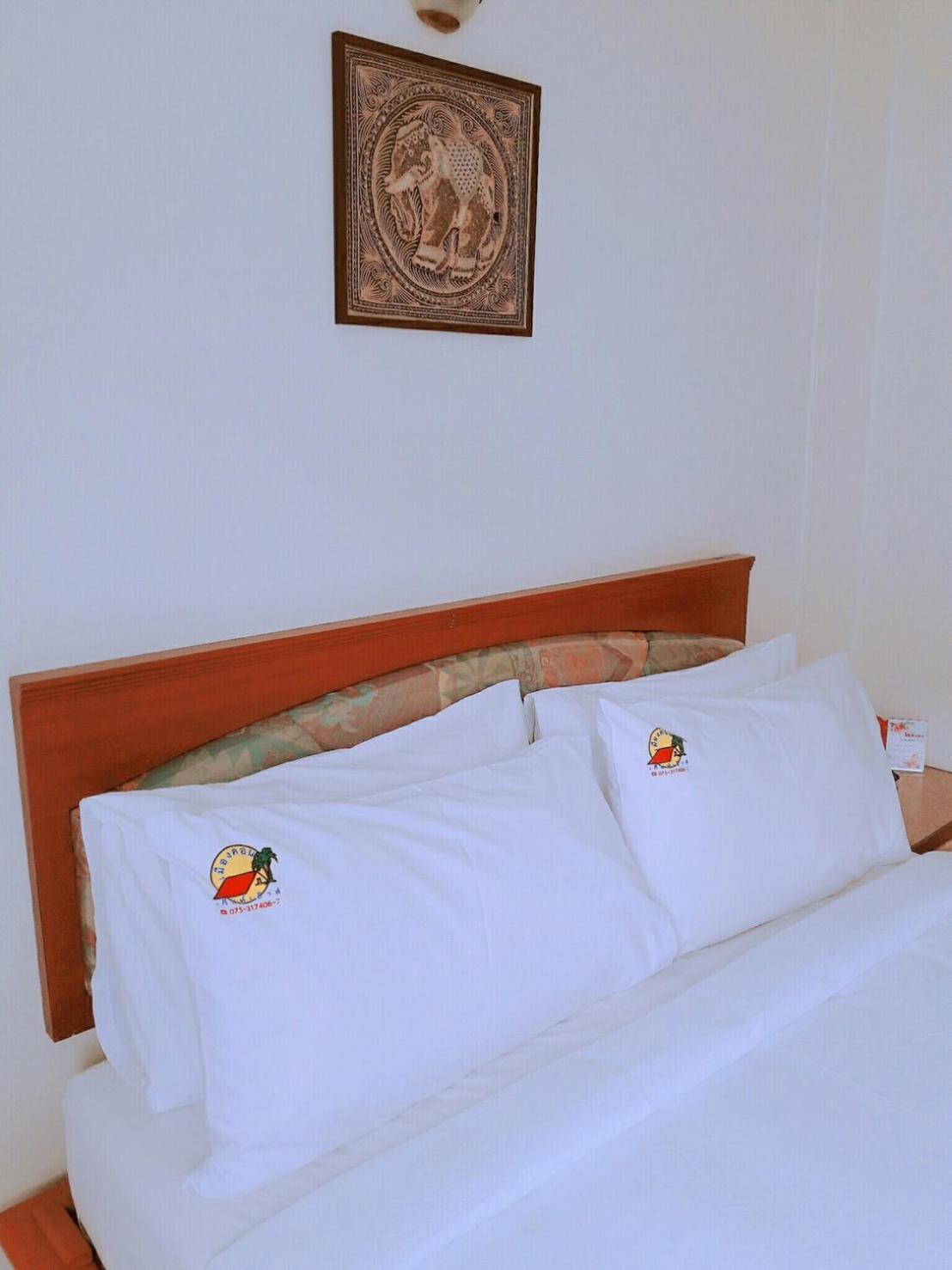 נחון סי טמארט Muang Khon Guest House מראה חיצוני תמונה